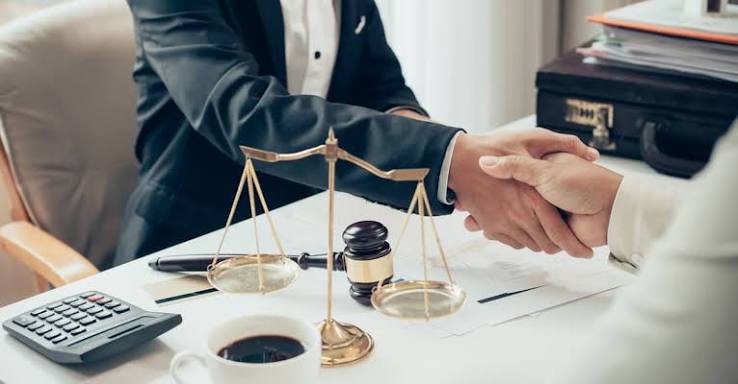 Analyse Approfondie : Jurisprudence & Doctrine